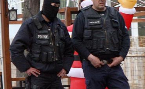 Полицията задържа защитени свидетели срещу Златко Баретата