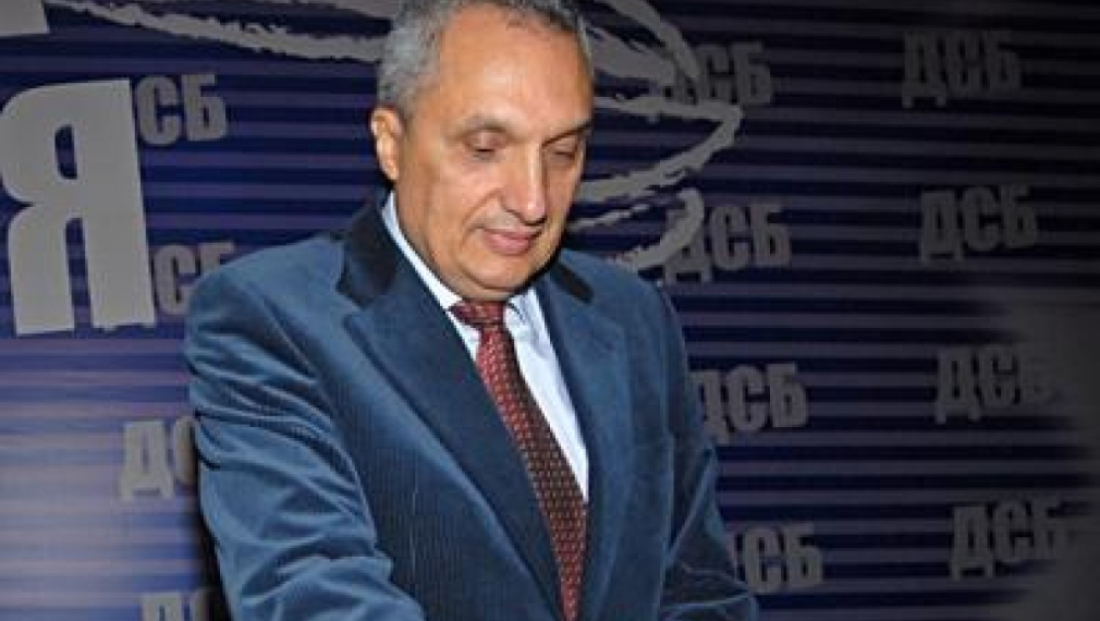 Костов пак критикува бюджета за 2011 г., но не казва дали ще го подкрепи Костов пак критикува бюджета за 2011 г., но не казва дали ще го подкрепи