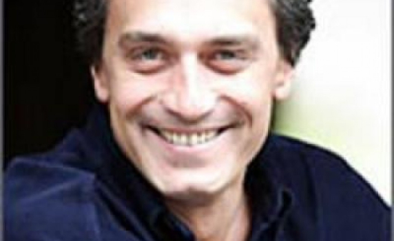 Почина Андрей Баташов