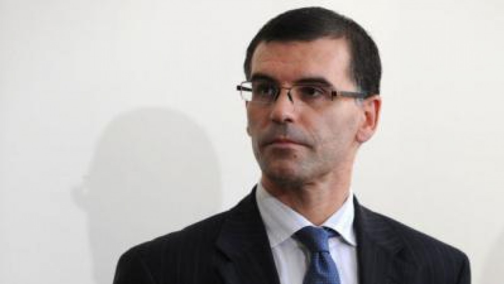 Симеон Дянков съобщи, че няма да има коледна пенсия и 13-та заплата
