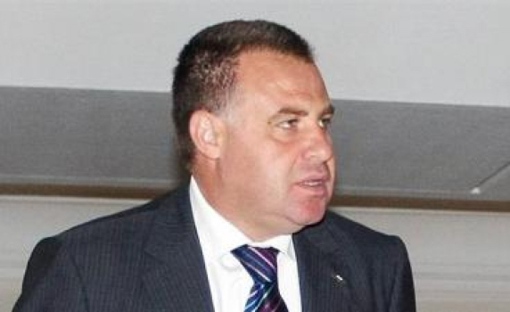 Мирослав Найденов не бил разследван, а разследващ. Яне Янев го обвини, че е дал 500 000 лв. на bTV