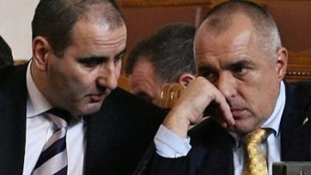 Рейтингът на Цветанов пада с 12%, Борисов го гласи за президент