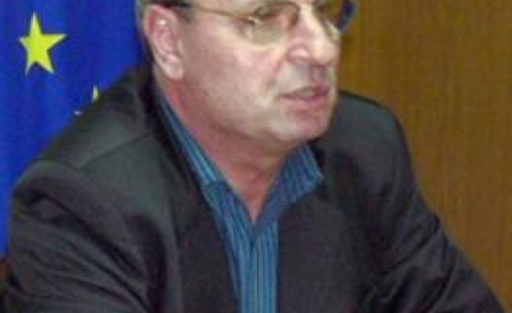 Зам.-министърът на вътрешните работи Павлин Димитров също ще подаде оставка заради агентурно минало