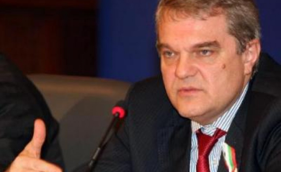 Румен Петков: Държавата покровителства контрабандата 