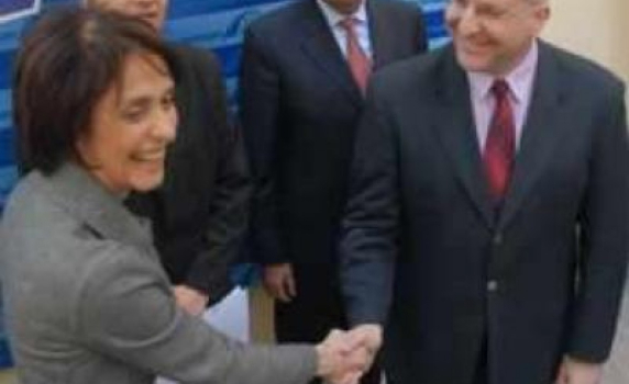 СДС издига Надежда Нейнски за президент? 
