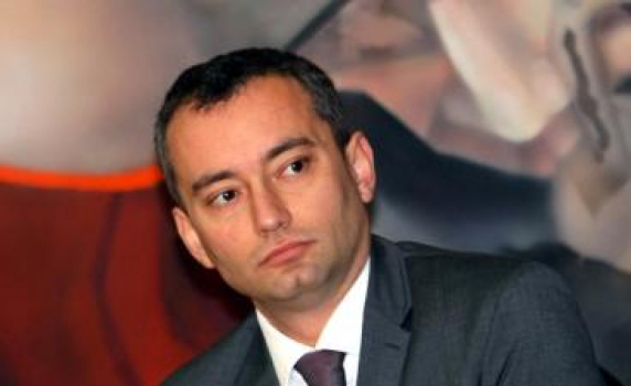 Николай Младенов не бил нарекъл шефа на НЕК боклук. Имал предвид средата, в която съществуваме 