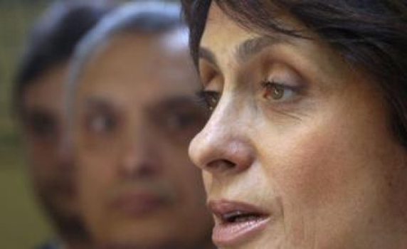 Надежда Нейнски: Мога да участвам на президентските избори