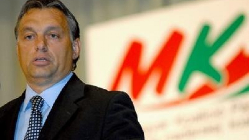 Орбан скандализира Унгария с проект за нова конституция, която би утвърдила властта му