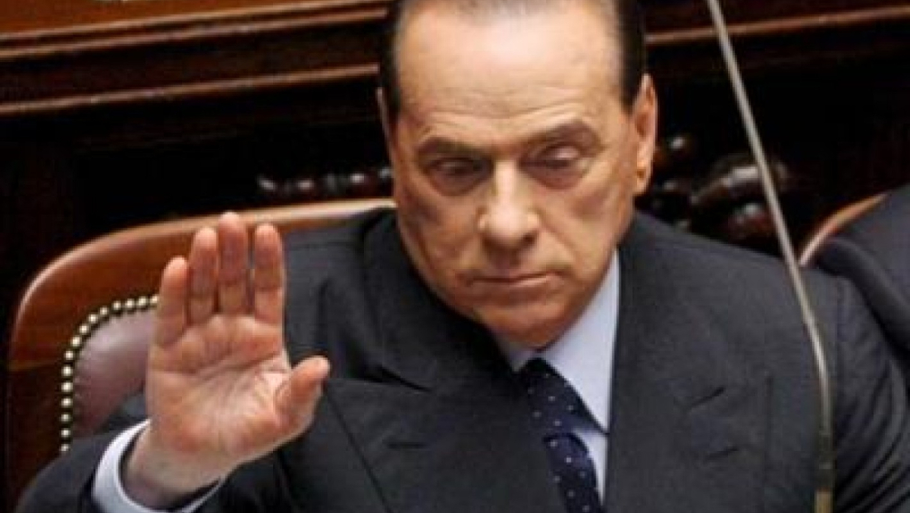 Доверието в Силвио Берлускони продължава да се срива