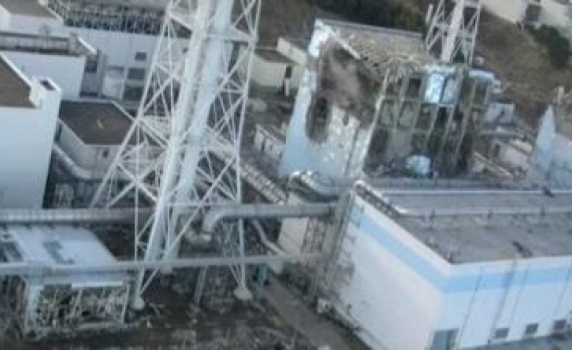 Забраняват напълно достъпа до 20-километровата зона около АЕЦ "Фукушима-1"