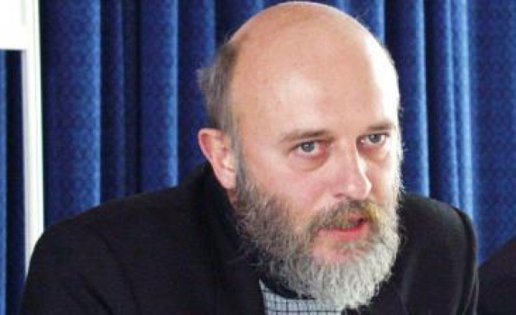 Едвин Сугарев: Синята коалиция се самоубива публично с кандидатурите на Румен Христов и Светослав Малинов