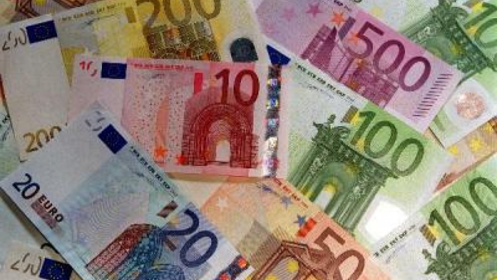 Французите харесват еврото, но смятат че животът им е поскъпнал
