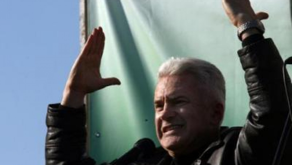 Петиция към главния прокурор Борис Велчев за сваляне имунитета на Волен Сидеров Петиция към главния прокурор Борис Велчев за сваляне имунитета на Волен Сидеров