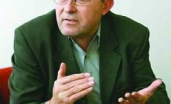 Николай Слатински: Не съдът, а обществото трябва да забрани "Атака"