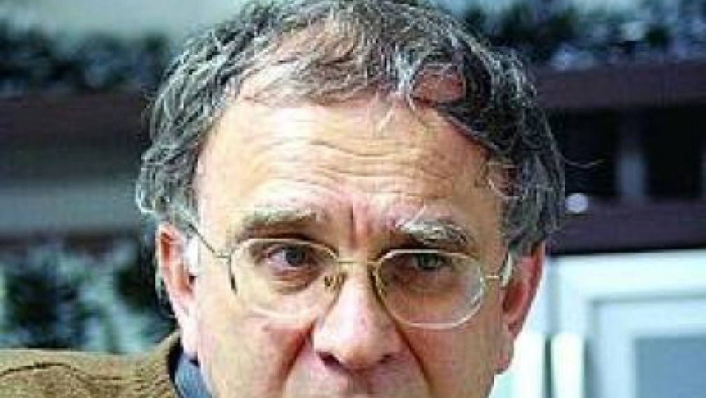 Цветозар Томов: Стигне ли до балотаж, Меглена Кунева има по-голям потенциал от който и да е кандидат на ГЕРБ
Цветозар Томов: Стигне ли до балотаж, Меглена Кунева има по-голям потенциал от който и да е кандидат на ГЕРБ
