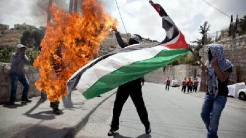 Израелската армия е открила стрелба по палестински демонстранти на Голанските възвишения