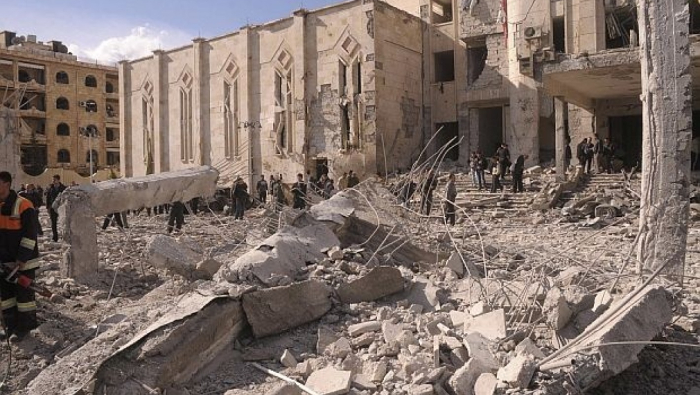 Сирийските сили за сигурност са подложили на ожесточен обстрел бунтовния Хомс