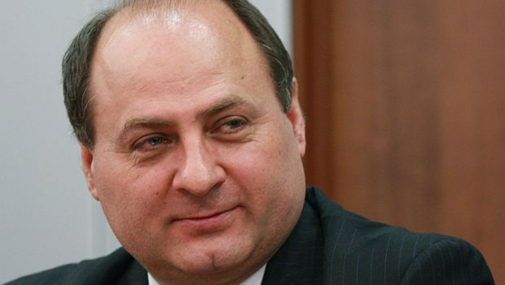 Евтим Костадинов ще бъде председател на Комисията по досиетата още един мандат Евтим Костадинов ще бъде председател на Комисията по досиетата още един мандат