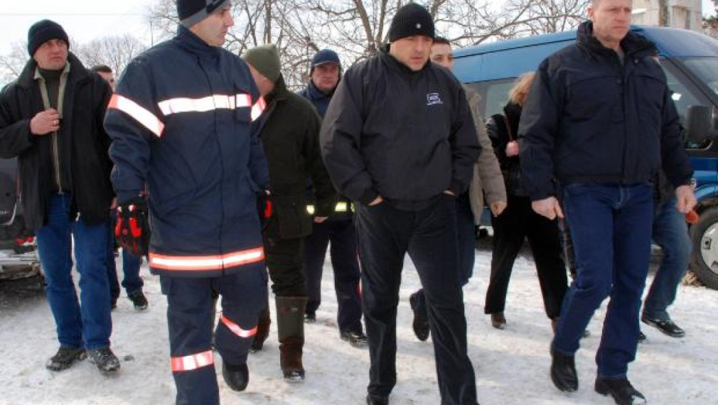 Според проучване на НЦИОМ Борисов и министрите му са спечелили от бедствието в с. Бисер