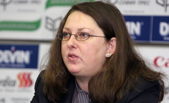 Николова: И други са взели бонуси, по-големи от моите