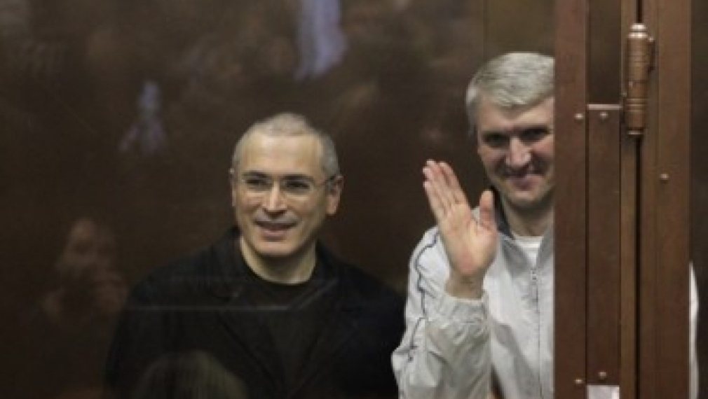 Медведев иска преразглеждане на присъдите на Ходорковски и Лебедев