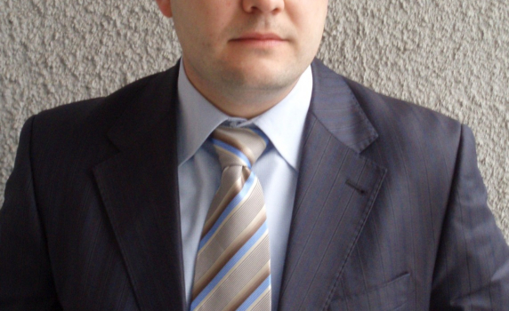 Кирил Аврамов: Българските политици са загледани в късата писта и не могат да разберат, че проблемът е системен