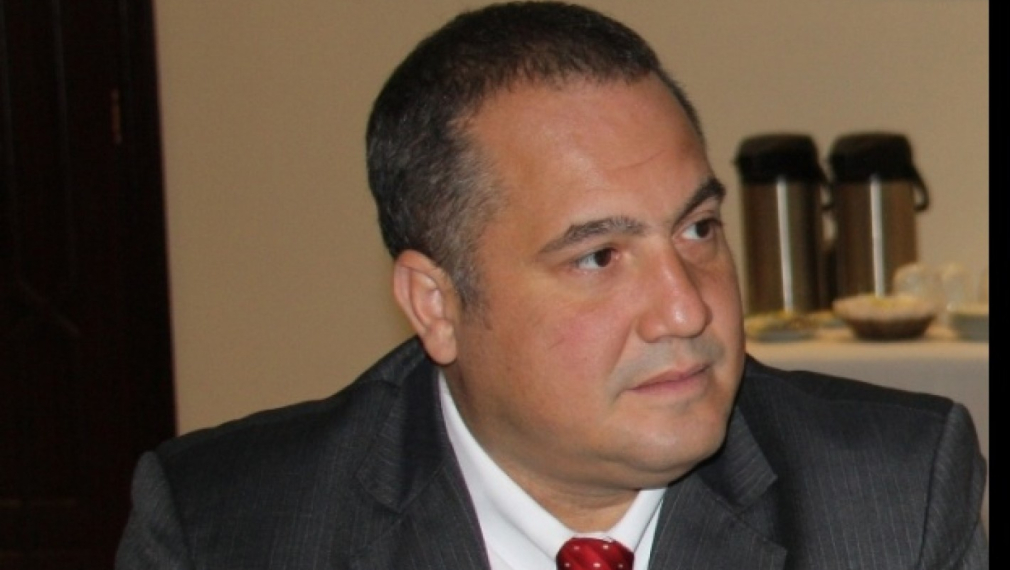 Слави Бинев: Бойко може да направи и кучето си Борко депутат
