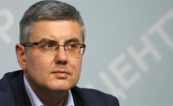 БСП: Договорите за зимно почистване са неизгодни за държавата и облагодетелстват три фирми