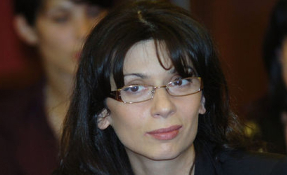 Моника Янова ще съди Мирослав Найденов заради скандала с лобиста Хохегер