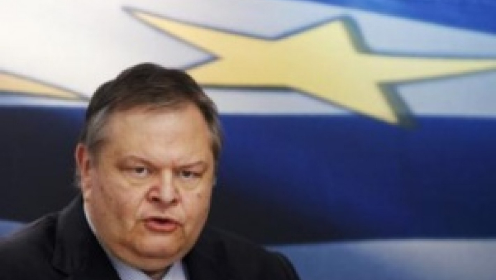 Гръцкият финансов министър подава оставка. Става председател на ПАСОК