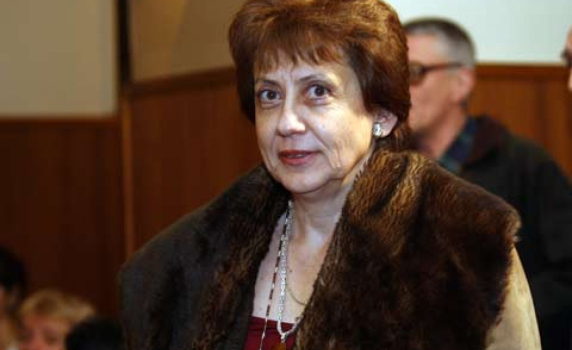 Борисов назначава бившия служебен премиер Ренета Инджова за шеф на НСИ