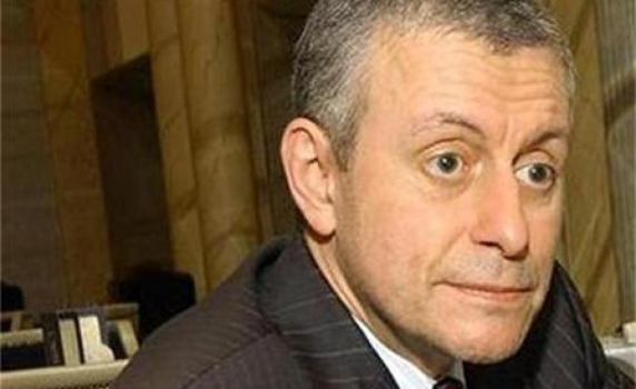 Външната ни полика е "един голям Катар"