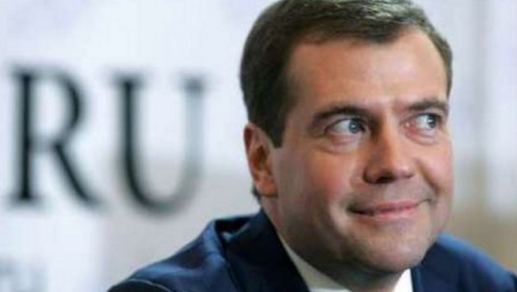 Медведев: Русия не е убедена, че европейската система за ПРО не е насочена срещу страната