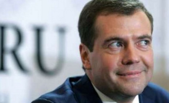 Медведев: Русия не е убедена, че европейската система за ПРО не е насочена срещу страната