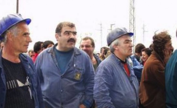 Миньорите от Мадан получиха заплатите си
