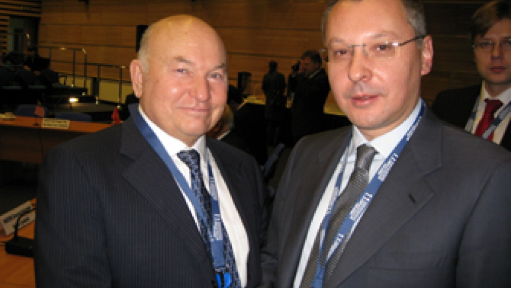 Станишев преговарял с "министъра на мафията" за повече руски контрол над "Белене"