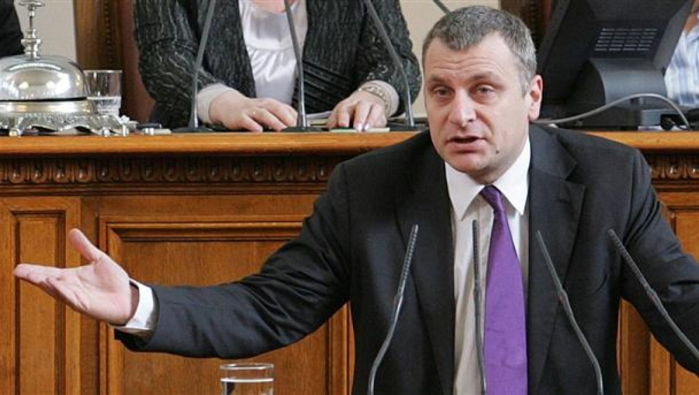 БСП решава за вот на недоверие заради АЕЦ &quot;Белене&quot;