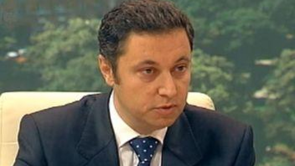 Янев: Няма друг президент, чиито съветници да са публично разстреляни