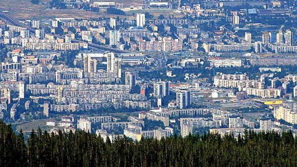 Дянков извежда част от администрацията извън София Дянков извежда част от администрацията извън София