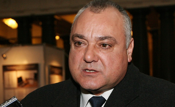 Няма да участвам в семейна партия, категоричен е Валентин Николов