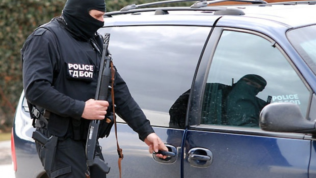 Вълна от показни акции на МВР: Задържаха Антон Петров-Хамстера, синът на Гриша Ганчев арестуван, Таки се предаде в Дубай