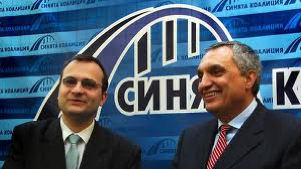 Иван Костов е на път да разцепи СДС