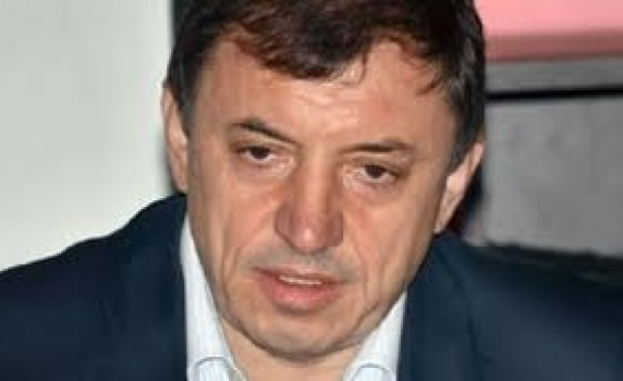 Цветанов дал 50 интервюта срещу Алексей Петров