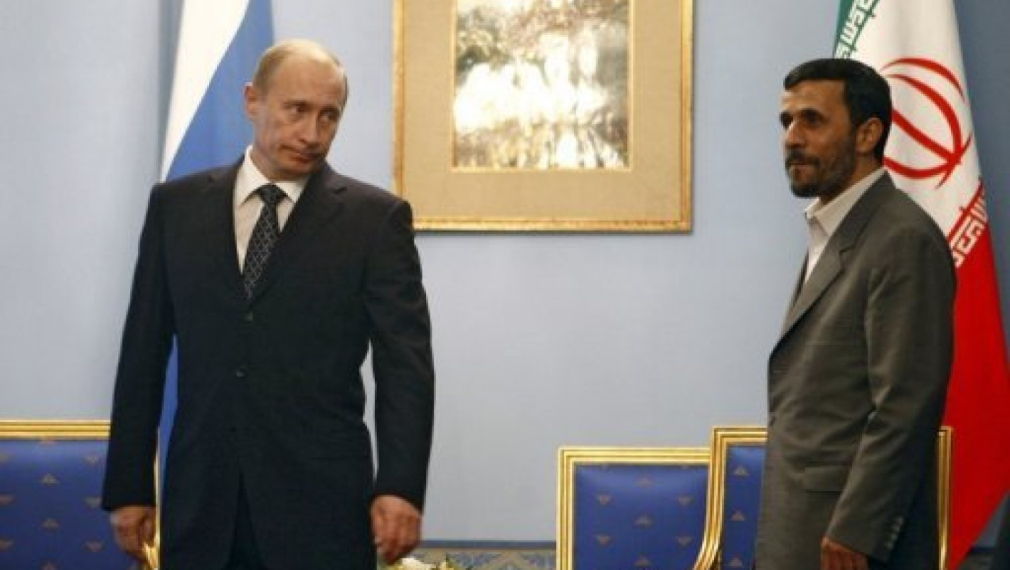 Путин ще говори с Ахмадинеджад за иранската ядрена програма