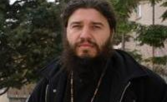 БХК: Синодът да се разграничи публично от призивите за &quot;замерване с камъни&quot; на гейове