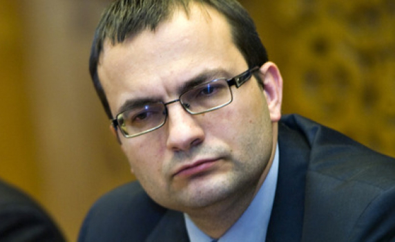 Мартин Димитров: „Синята коалиция“ може да победи Кунева и ДПС