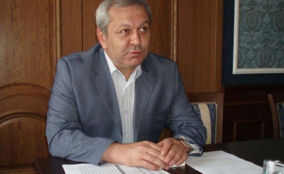  Митхат Табаков искал ДС да провери любимата му за връзки с Турция