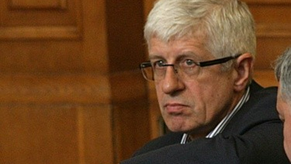 Овчаров: НЕК е във фалит, токът поскъпва, за да платим дълговете по АЕЦ &quot;Белене&quot;