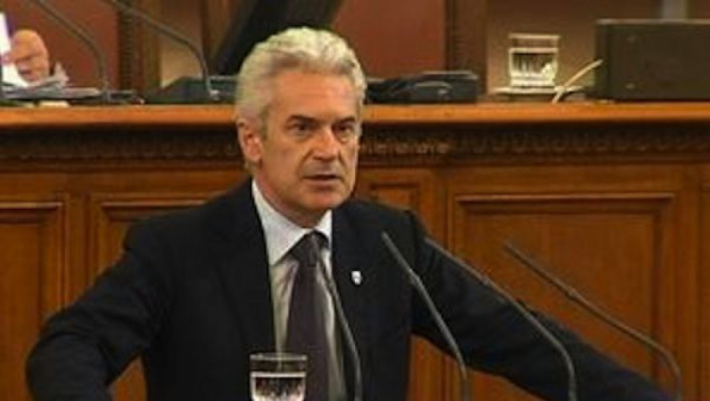 Сидеров: Цената на тока е политически въпрос, Борисов да обясни поскъпването пред НС