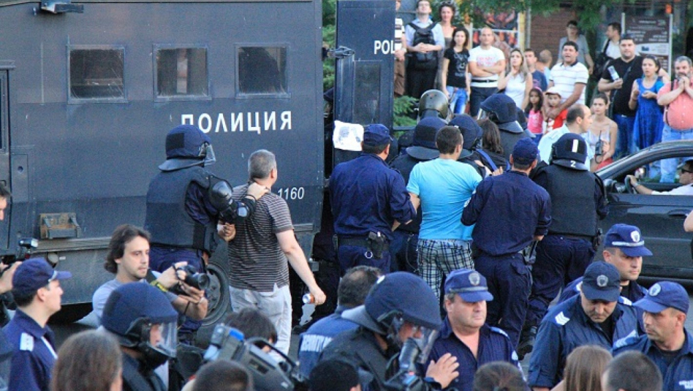 Атаки срещу демокрацията и върховенството на закона  в България, Румъния и Унгария 